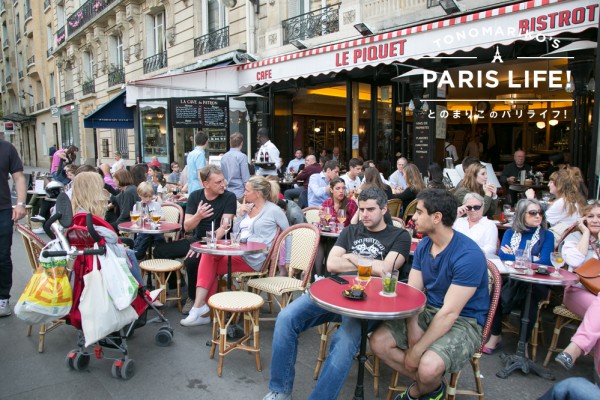 おしゃれの代名詞！？テラスカフェはパリジェンヌの日常 | PARIS mag 