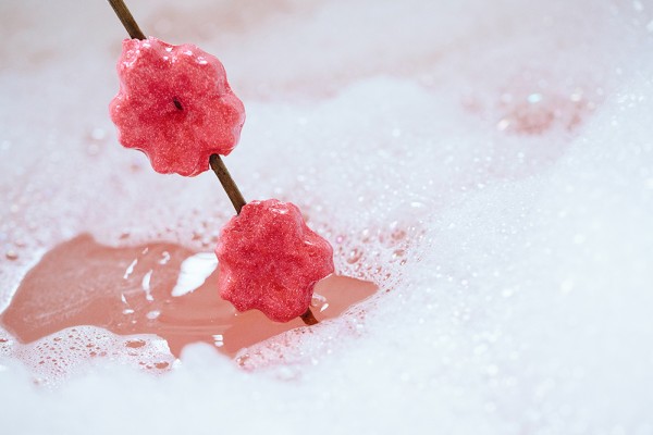 Lush のアイテムと共に のんびりバスタイムで春を待ちわびて Paris Mag パリマグ