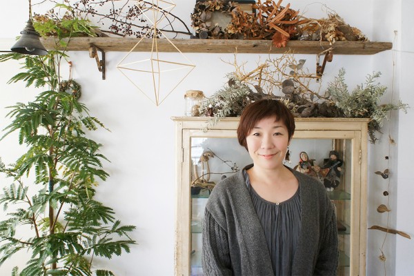 花生師 岡本典子さんの花と緑に囲まれた生活 Paris Mag パリマグ