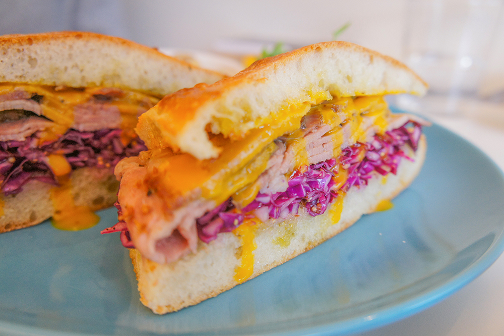 モツサンドがこれから来る！？西荻窪『3&1 SANDWICH』 | PARIS mag