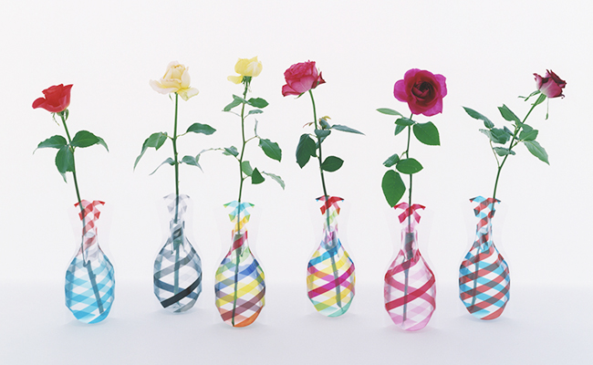 贈って飾って楽しい！母の日におすすめのお花＆花瓶ガイド | PARIS mag