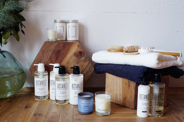 お気に入りの香りとアイテムで楽しむ バスタイムでもっときれいに Paris Mag パリマグ