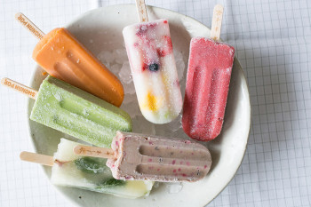 溶けないアイスにお酒と楽しむアイス！夏に食べたいアイスキャンディー特集