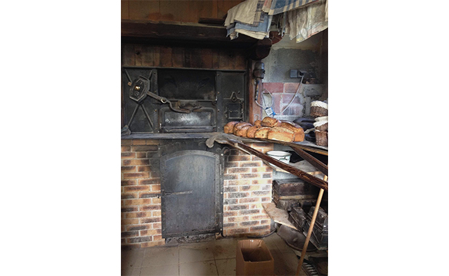 中山さんが働いたロシェルの薪窯のパン屋さん