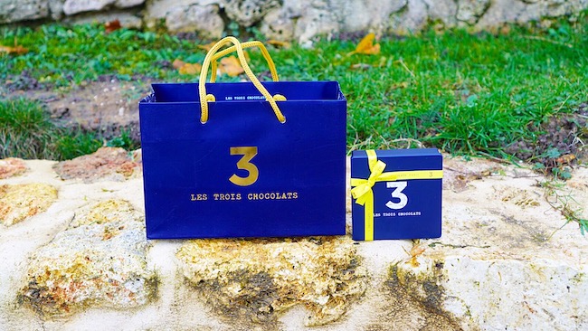 「3（トロワ）」のマークがトレードマークの『LES TROIS CHOCOLATS（レ・トロワ・ショコラ）』