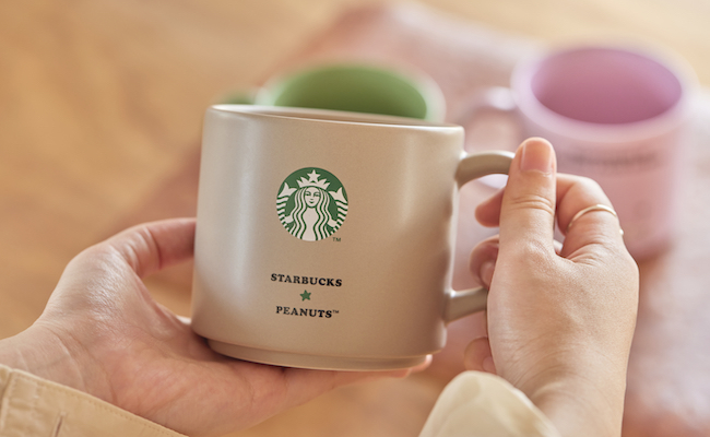 スヌーピーがバリスタに！STARBUCKS×PEANUTSのコラボグッズ発売