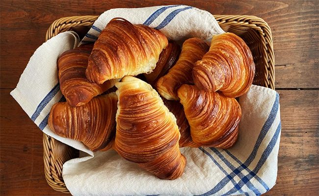 「IDEAL BAKERY CROISSANT & PASTRY」のクロワッサン
