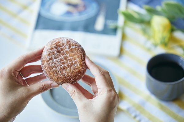 まるでドーナツ!?ドイツの伝統菓子「クラップフェン」とは？ | PARIS