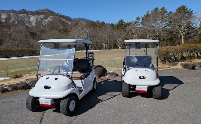 スヌーピーのゴルフカート